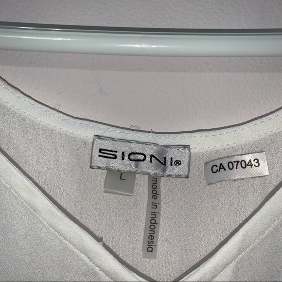 🧡3/$30 Sioni White Sleeveless Sheet Top in Large - Picture 4 of 7